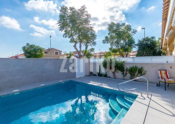 Chalet for rent in Torre de la Horadada