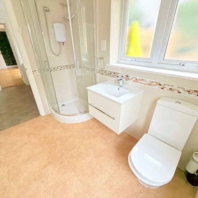 Acorn Lane, Cuffley, Potters Bar, London - Photo 1