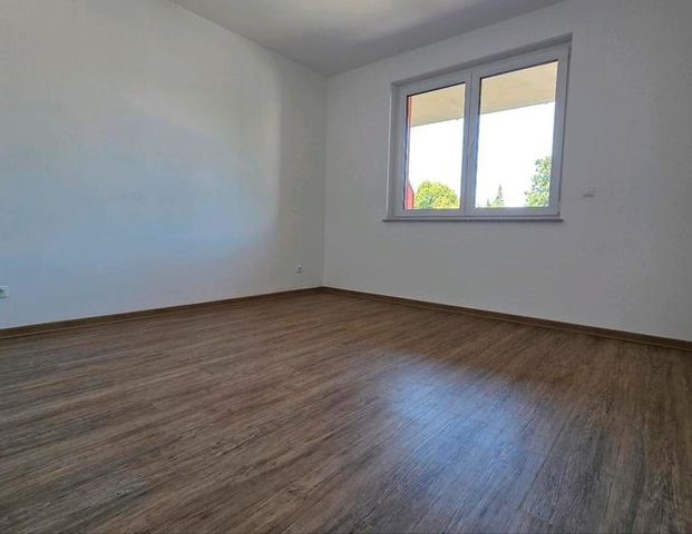 moderne 2 Zimmer Wohnung in Spremberger Vorstadt, nähe Krankenhaus - Foto 1