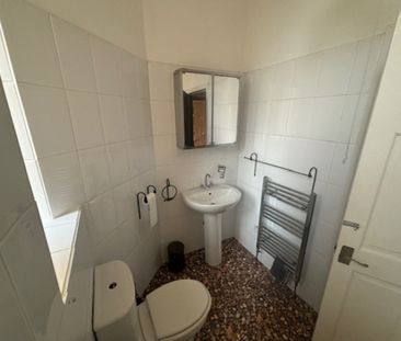 2 Bedroom Property To Rent - Photo 4