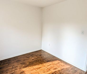 For Lease - 44 Eli Shackleton Court, Toronto, Ontario - Photo 6