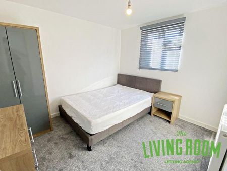 6 bedroom house to rent - Photo 3