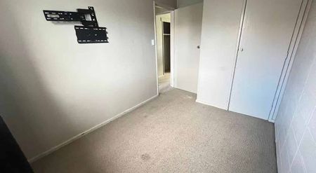 Charming Two-Bedroom Home in Trentham School Zone - Photo 3