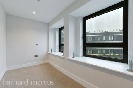 Cockfosters road, - Photo 2