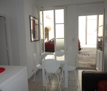 Location Appartement 2 pièces Meublé 25m² POITIERS 86000 - Photo 2