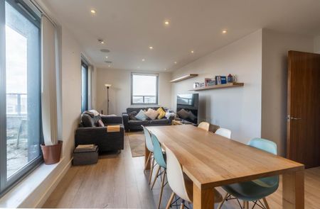 3 bedroom apartment to rent - Photo 2