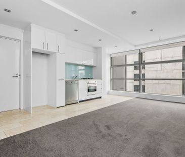 2601/8 Downie Street, Melbourne - Photo 4