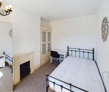 1 bedroom in a house share to rent - Photo 6