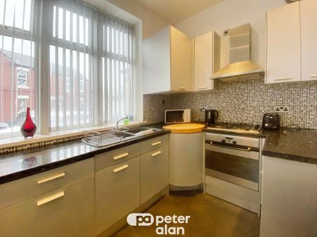 Donald Street, CARDIFF - Photo 5