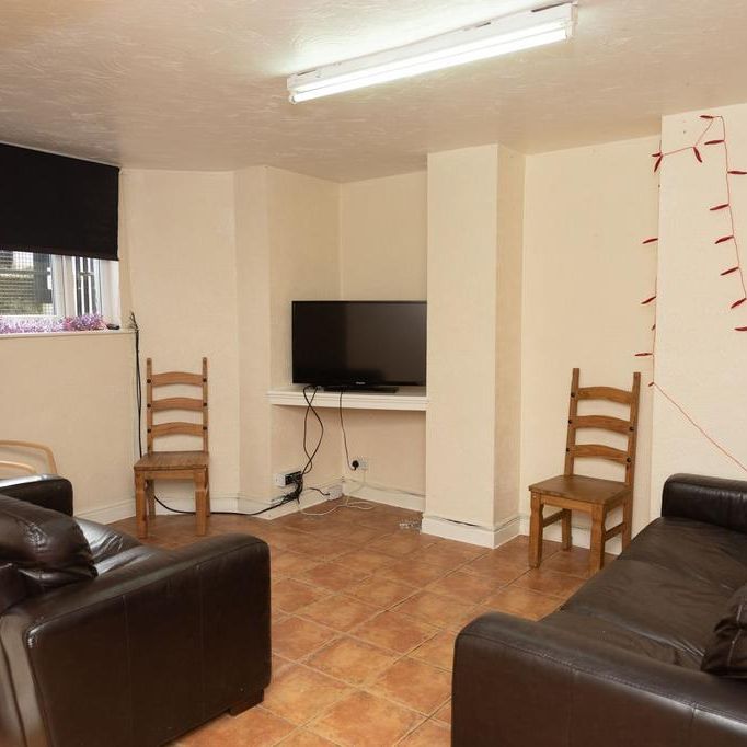 5 bedroom house to rent - Photo 1