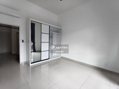 Dahlia Taman Seri Austin Double Storey Terrace House Fully Furnished - Foto 3