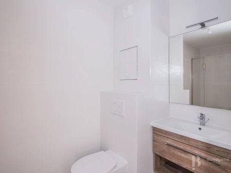 Rental Apartment Suresnes - Photo 5