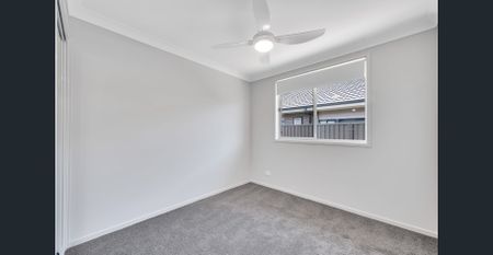 Like New Modern 3 Bedroom duplex. - Photo 2