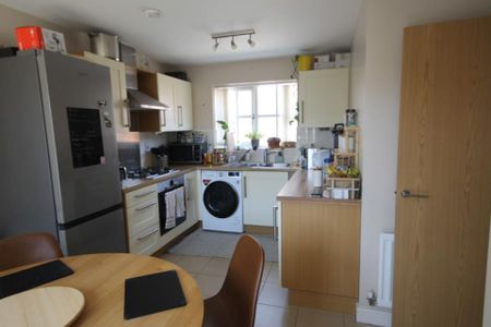 Harding Wood, Lightmoor - £1,100 pcm - Photo 4