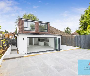 5 bedroom semi-detached bungalow to rent - Photo 4