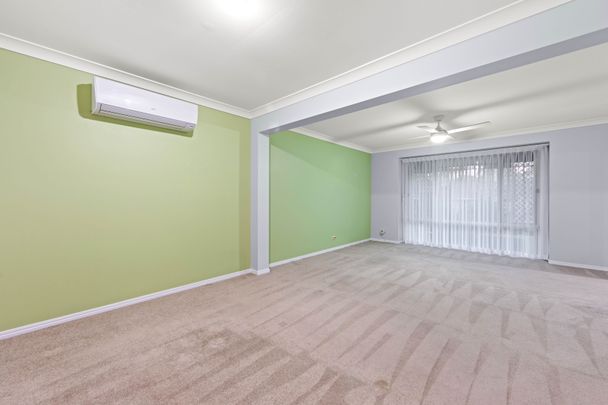 Family Home in the Heart of Banora Point! - Photo 1