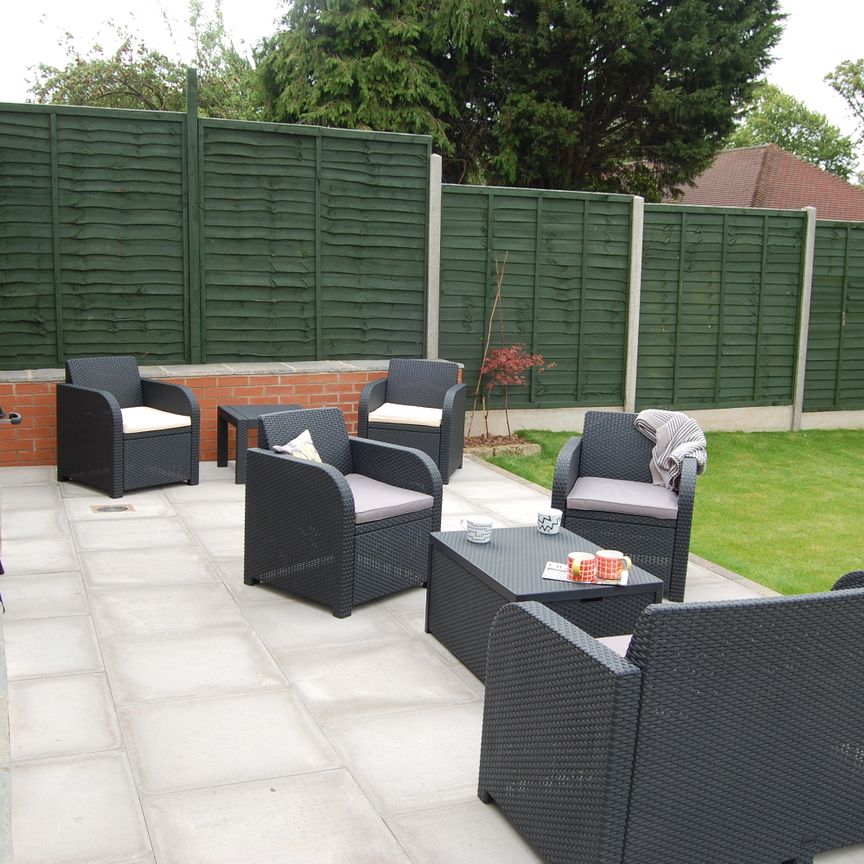 121JA - Professional Co-Living Property 121JA - Room 6 - Photo 1