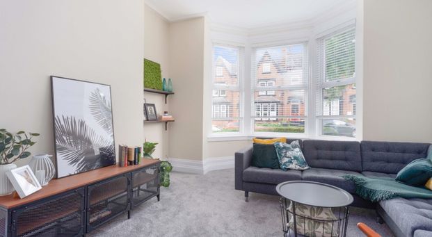 8 Estcourt Avenue, Headingley, Leeds, LS6 3ES - Photo 1