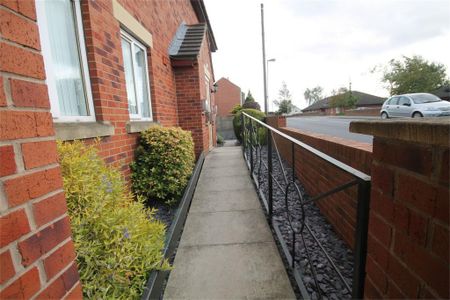 2 bedroom apartment to rent - Photo 3