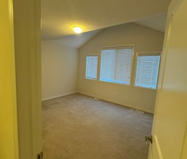 For Lease - 126 Robert Parkinson Drive, Brampton, Ontario - Photo 4