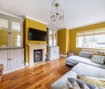 Haslemere Road, Brook, Godalming, Surrey, GU8 - Photo 2