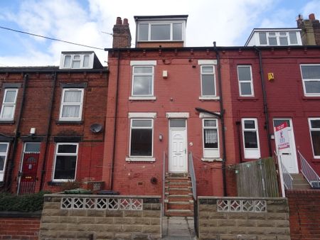 Nowell Grove, Harehills, LS9 6HY - Photo 4