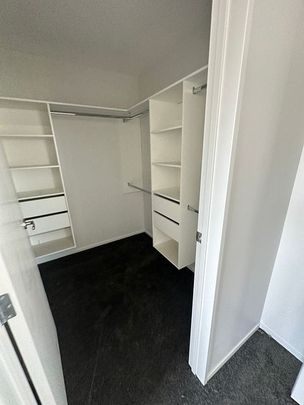 Brand New 5-Bedroom Home in Blockhouse Bay - Photo 1