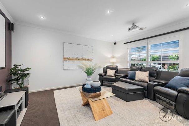 Modern Family Living in a Prime Wantirna Location - Photo 1