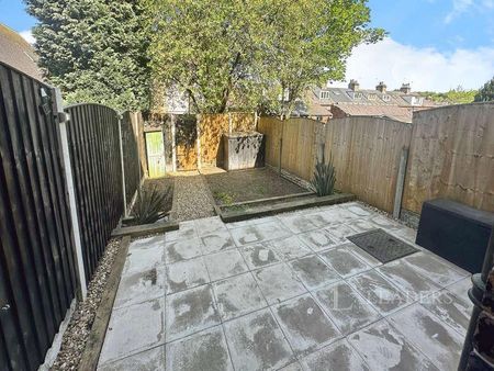 Bridge Street, Barnsley, S71 - Photo 3