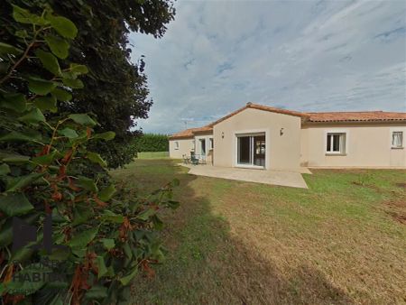 Location maison 6 pièces - 119m² à La villedieu du clain (86340) - Photo 3