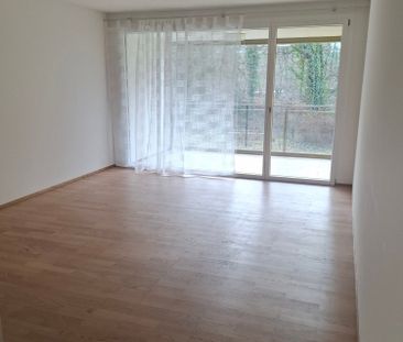 Moderne 3.5-Zimmer-Wohnung mit Balkon in Grellingen - Photo 1