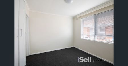 Cozy 1-Bedroom Unit Near Springvale Central! - Photo 3