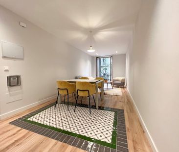 Carrer de Calàbria, Barcelona, Catalonia - Photo 5