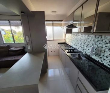 Apartamento com 2 quartos e 50m² para alugar em Camaquã, Porto Alegre. - Photo 1