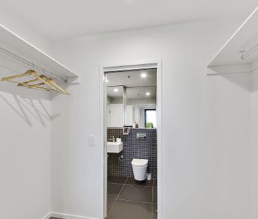 Modern apartment in a fantastic location - Photo 4