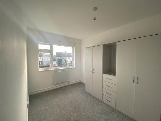 3 bedroom apartment to rent - Photo 1