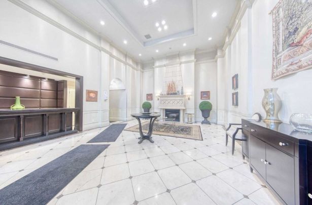 For Lease - 310 Red Maple Road Unit# 803, Richmond Hill, Ontario - Photo 1