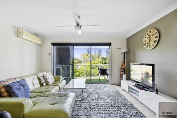 Modern Beachside Apartment in the Heart of Tugun � Walk to the Sand & Shops! - Photo 1