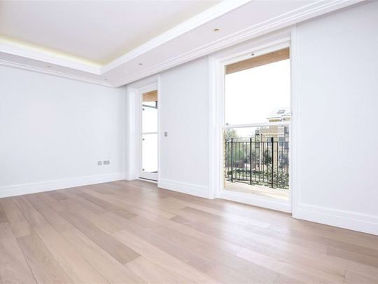 Theodore Lodge, 7 Chambers Park Hill, Wimbledon, London, SW20 0QF - Photo 1