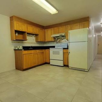 $2000 - 2 bedroom / 1 bath suite - Photo 1