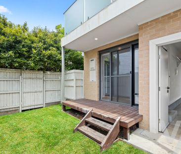 1/5 May Street, Mayfield NSW 2304 - Townhouse For Rent | Domain - Photo 3