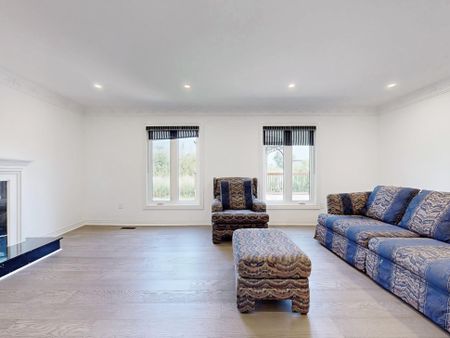 For Lease - 22 A Waltham Crescent, Richmond Hill, Ontario - Photo 4