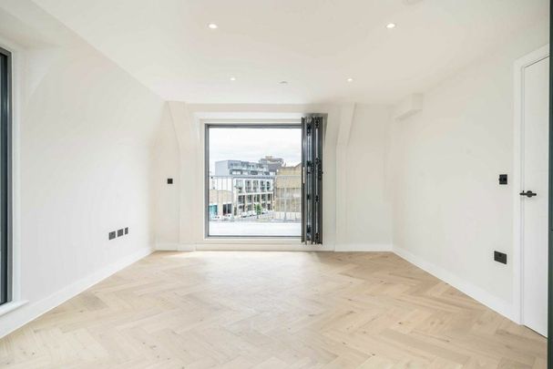 Wharf Place, Broadway Market, E2 - Photo 1