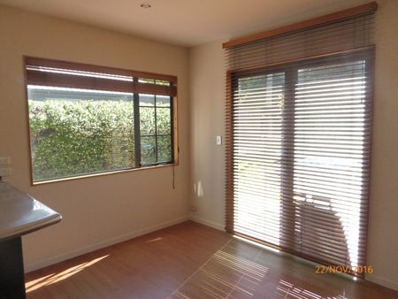 TOWNHOUSE - 4 BEDROOMS - MISSION BAY - Photo 4