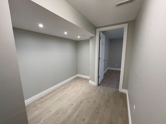 For Lease - 334 Stevenson Road Unit# Lower, Oshawa, Ontario - Photo 1