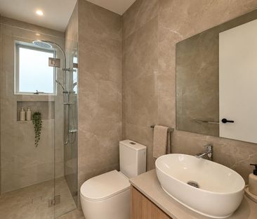 Stylish & Sophisticated Living in Glen Alpine - Photo 1