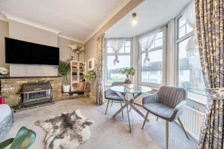 3 bedroom apartment to rent - Photo 3