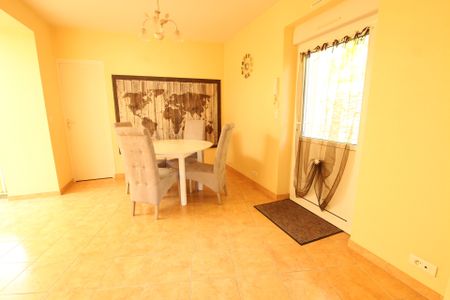 Location Maison 5 pièces 90m² ST AIGNAN GRANDLIEU 44860 - Photo 4