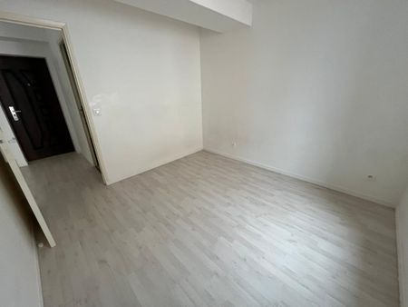 Location Appartement 2 pièces 32m² COULOMMIERS 77120 - Photo 3