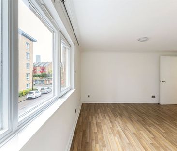 Homer Drive, Isle Of Dogs, London, E14 flat to rent - Photo 4